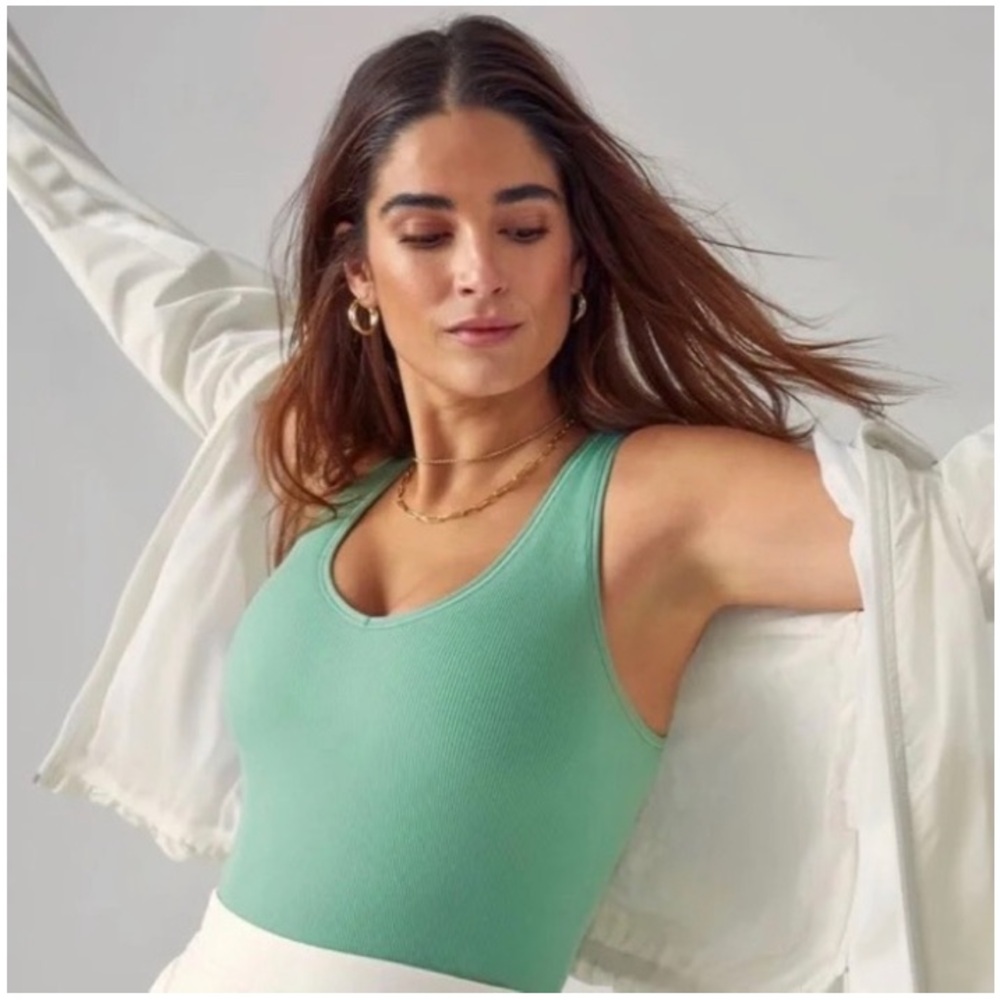 NWOT Athleta Ribbed Aurora Tank